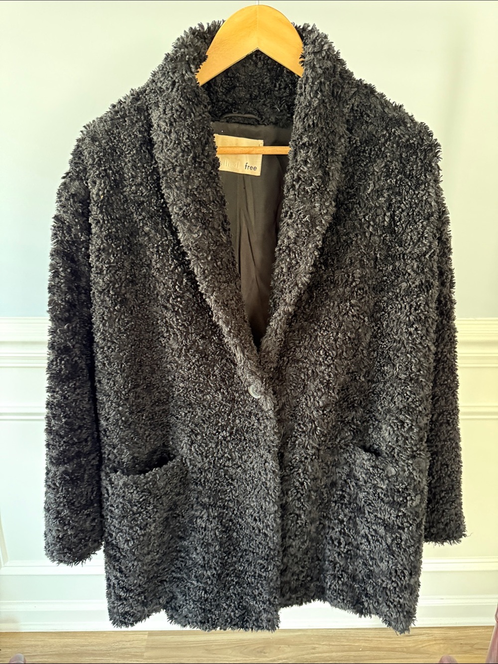 Aritzia Wilfred Free Teddy Cocoon Coat Womens S Small Black Faux Fur Jacket
